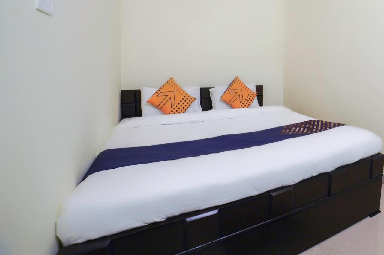 Spot On 67119 Hotel Shivam Residency Rāmpura Exteriér fotografie