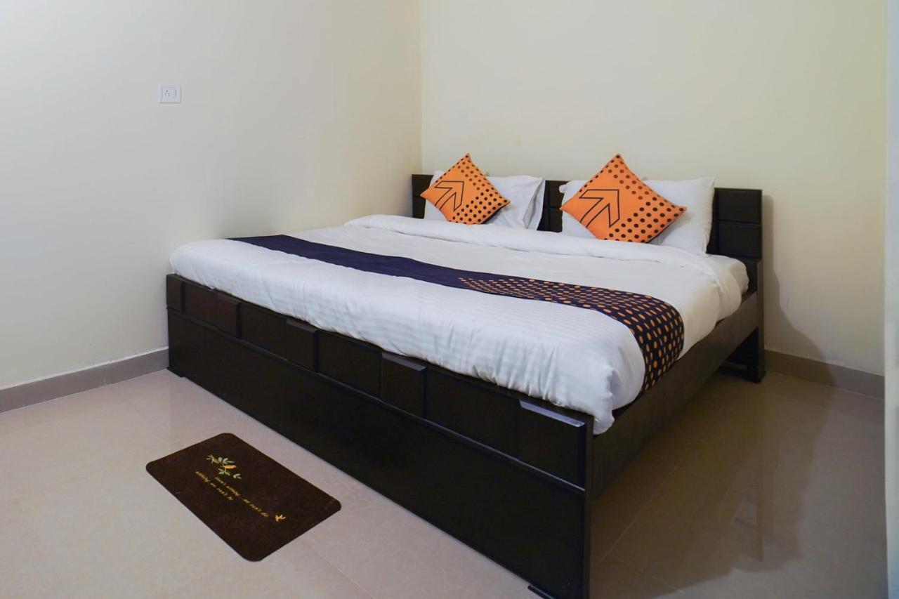Spot On 67119 Hotel Shivam Residency Rāmpura Exteriér fotografie