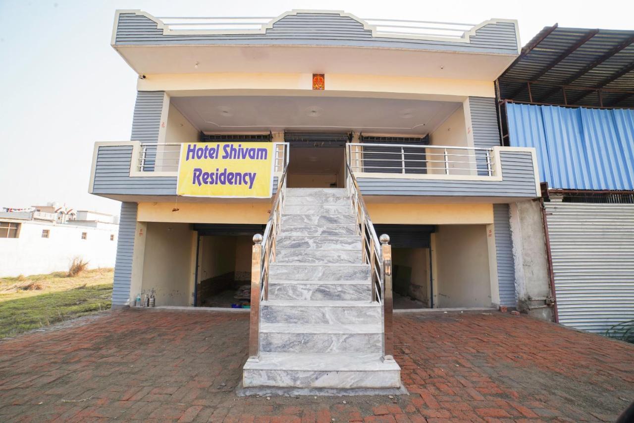 Spot On 67119 Hotel Shivam Residency Rāmpura Exteriér fotografie
